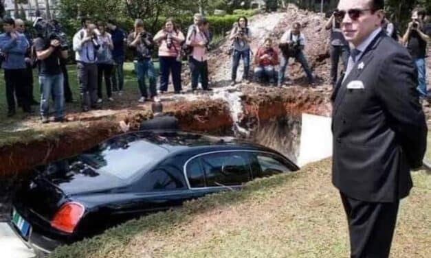No Todos los Días Alguien Anuncia Que Enterrará su Bentley de un Millón de Dólares, Pero Había Algo Más Detrás