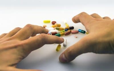 Medicamentos Riesgosos Después de los 50: Son de Venta Libre, Pero ¡Cuidado!